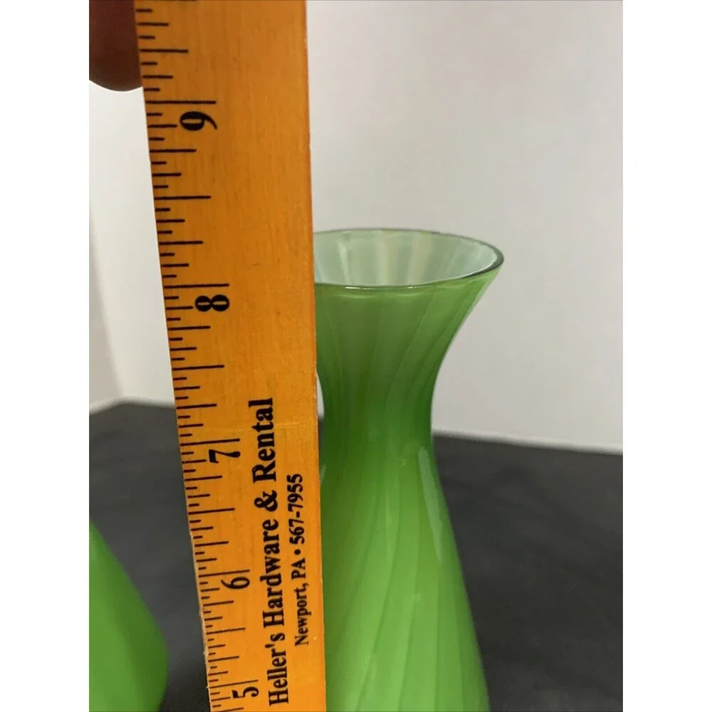 VTG-70’s, Retro, Pair of Glass Bud Vases, White Center, Green Swirl Pattern,Rare
